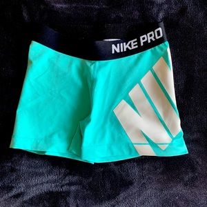 Women’s small Nike Pro Spandex.